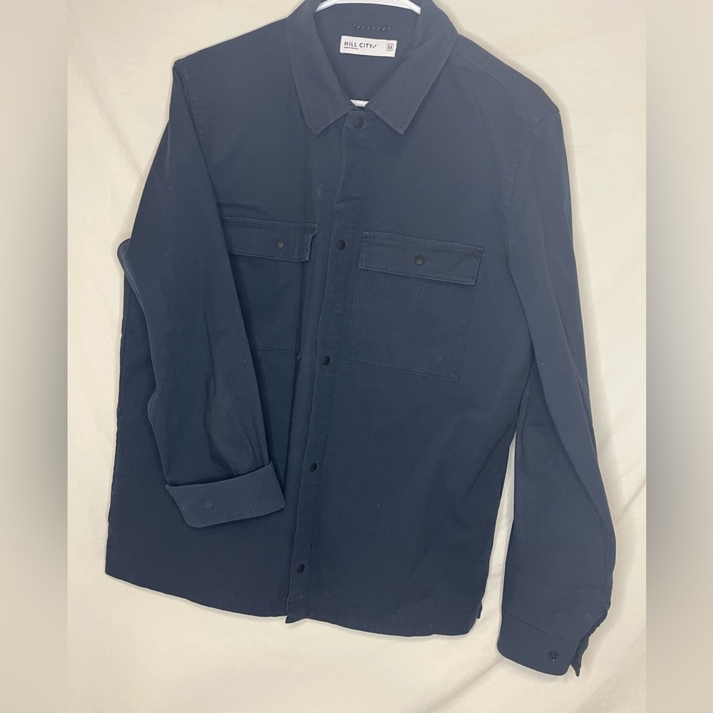 Hill city navy blue cotton blend button down long sleeve shirt Men’s size Medium